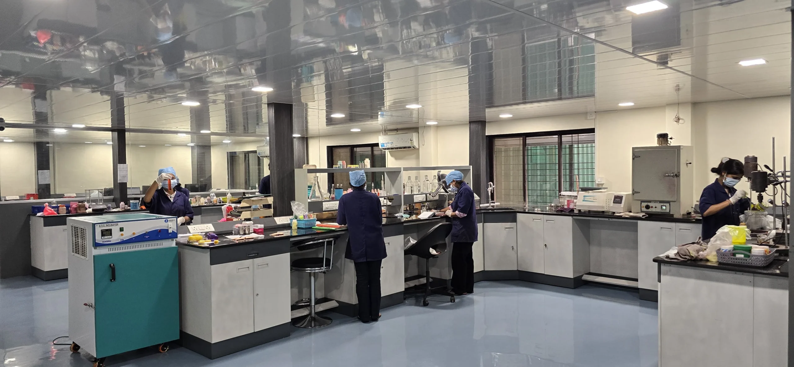 Bk Prism Trusted Colour Lab